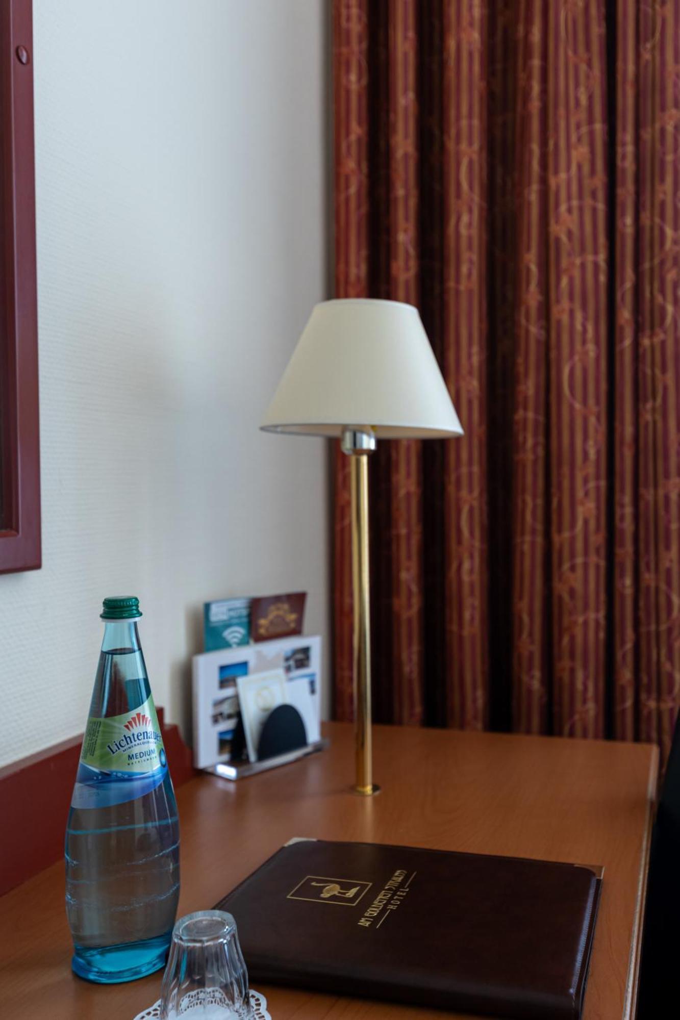 Akzent Hotel Am Goldenen Strauss กอร์ลิตซ์ ภายนอก รูปภาพ
