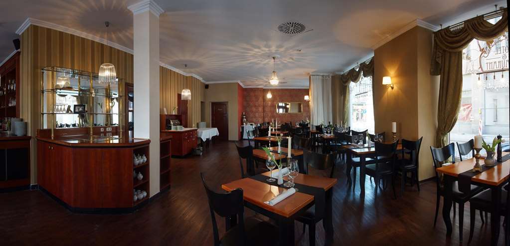 Akzent Hotel Am Goldenen Strauss กอร์ลิตซ์ ร้านอาหาร รูปภาพ